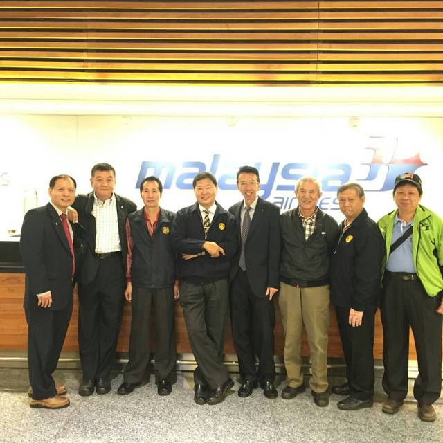 1076202_821afa35397d5367e382fd5e7fe00edc